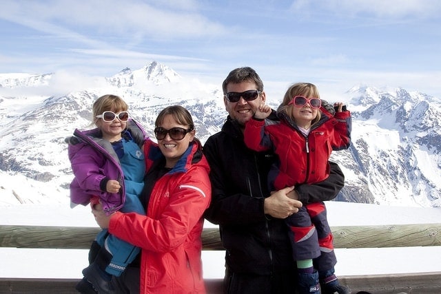 How the Kids Learned to Ski on a Mark Warner Holiday www.minitravellers.co.uk