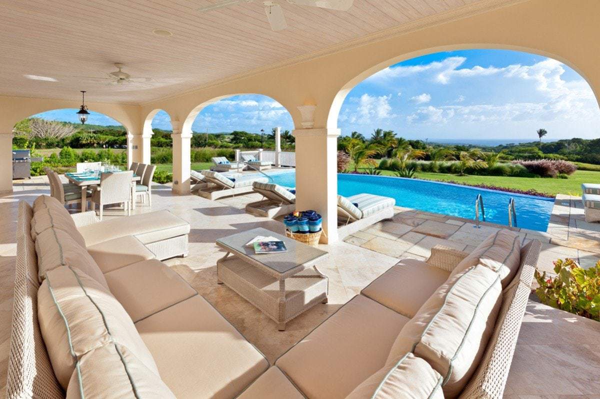 Barbados 280 outdoor area