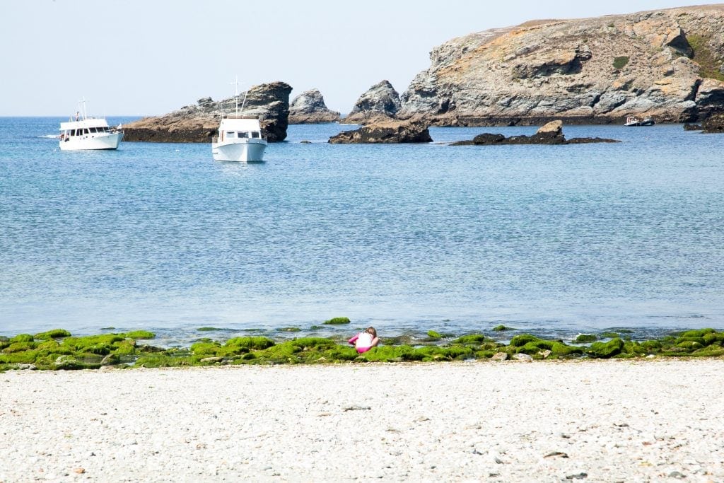 10 Stunning Beaches in Belle-Île off the coast of Brittany www.minitravellers.co.uk