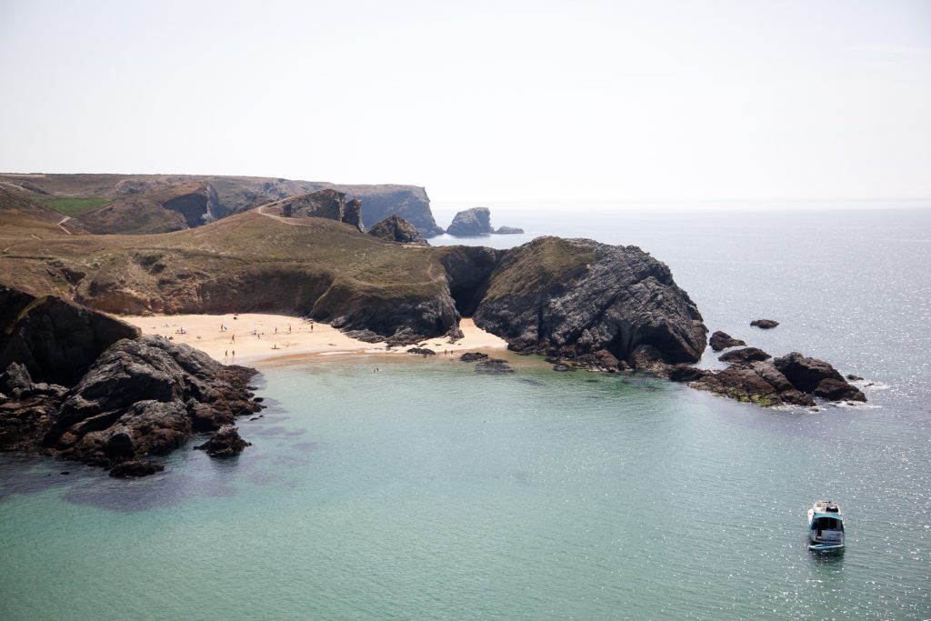 10 Stunning Beaches in Belle-Île off the coast of Brittany www.minitravellers.co.uk