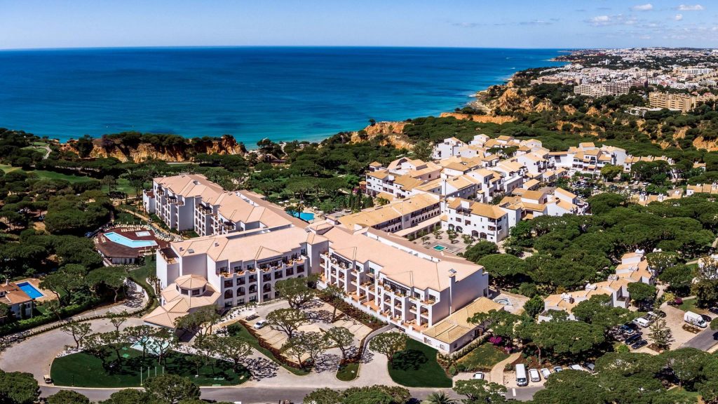Luxury Hotels with 2 bedroom suites and a Kids Club