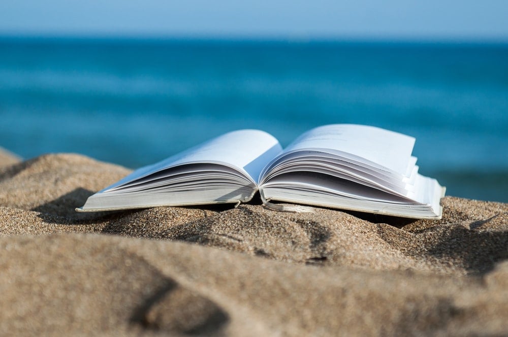 SUMMER READING LIST | 26 SUMMER READS 2020