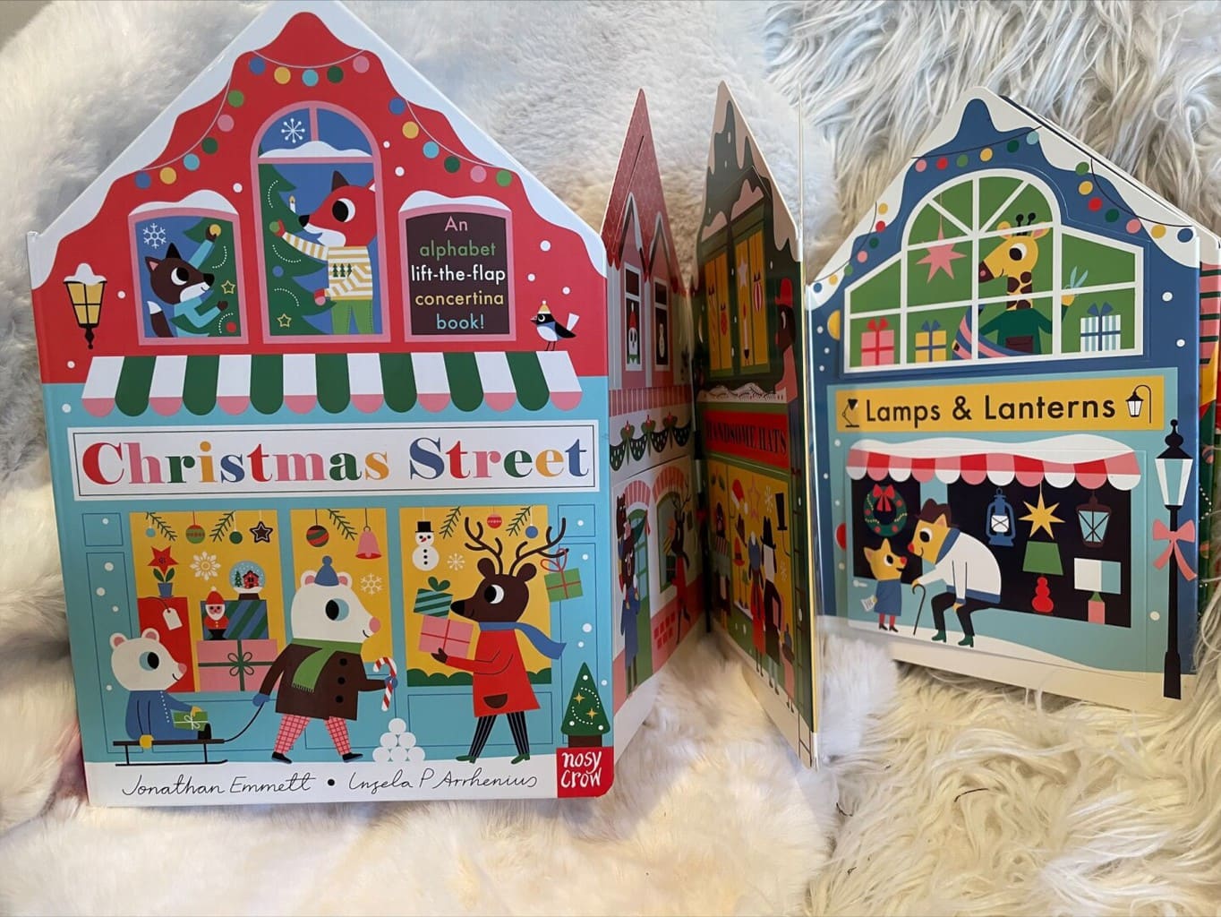 Christmas Street - Jonathan Emmett (author), Ingela P Arrhenius (illustrator), Nosy Crow (Publisher)