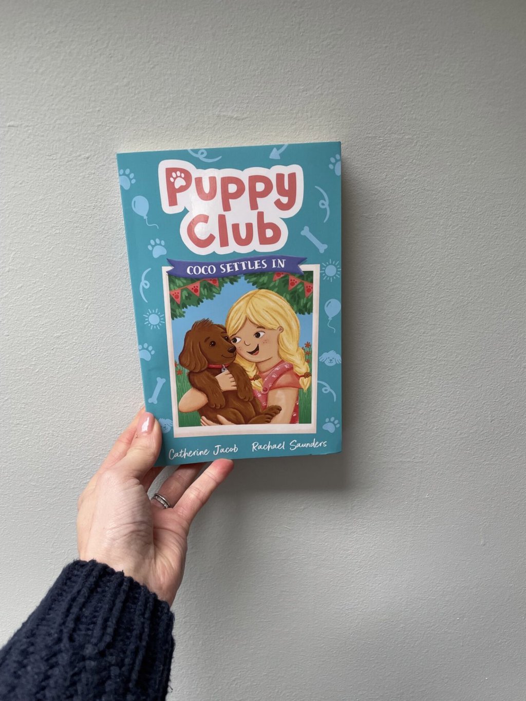 Puppy Club – Coco Settles In