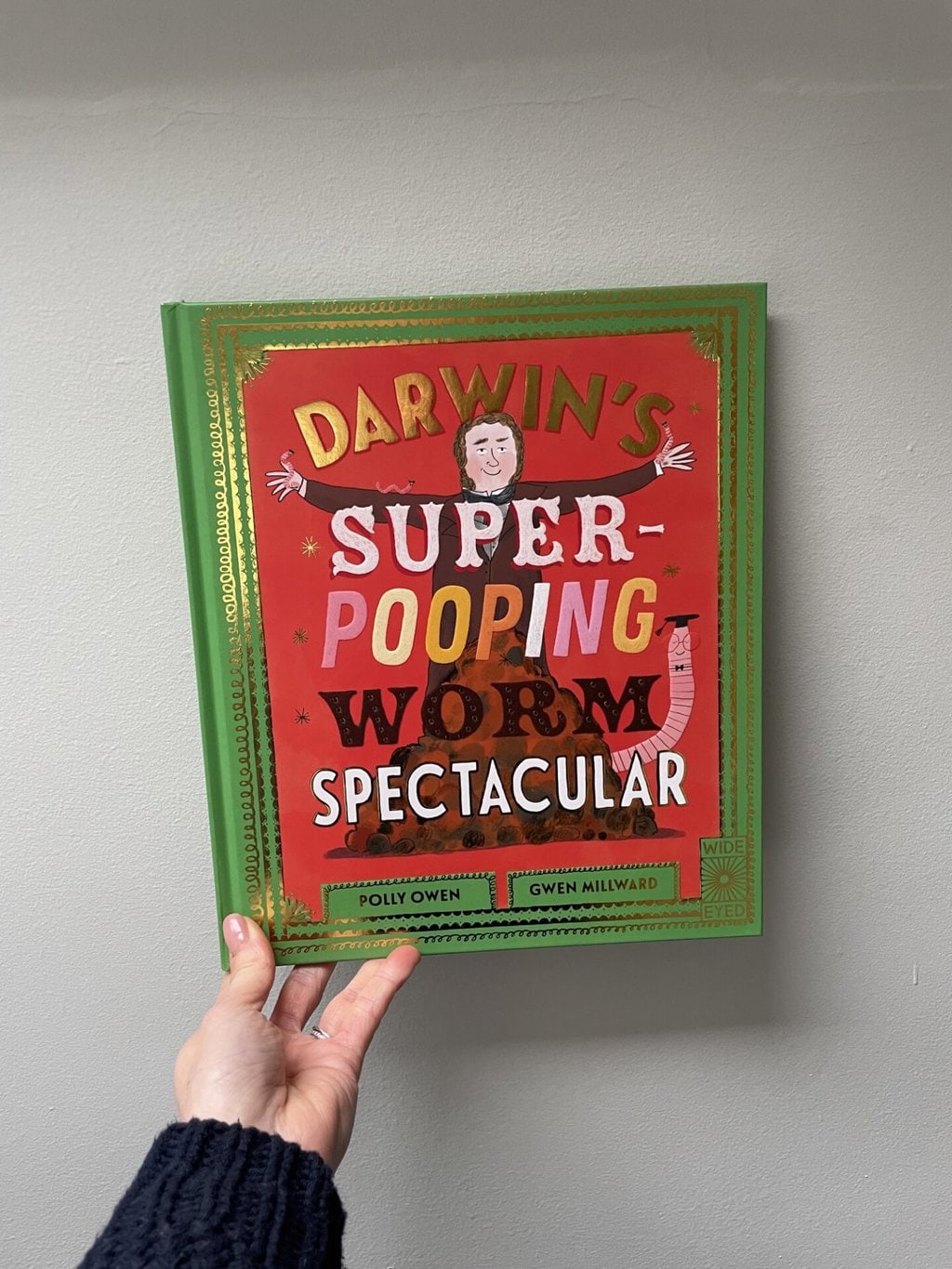 Darwin’s Super Pooping Worm Spectacular