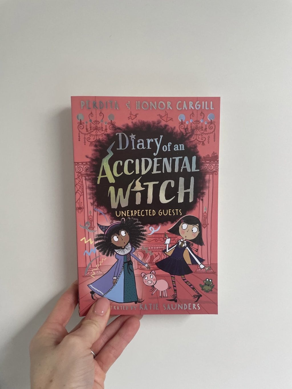 Diary of an Accidental Witch – Unexpected Guests