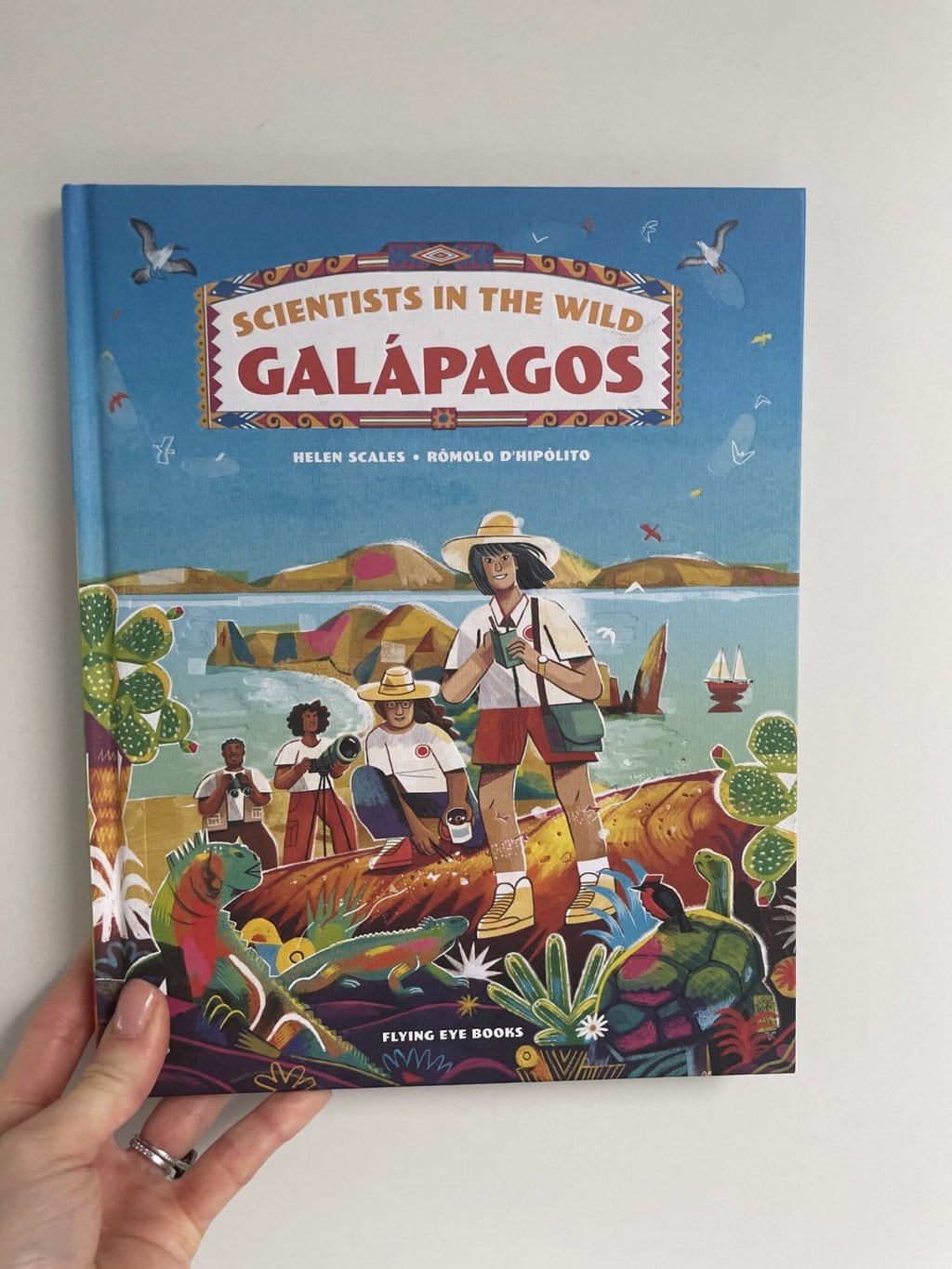 Scientists in the Wild Galapagos