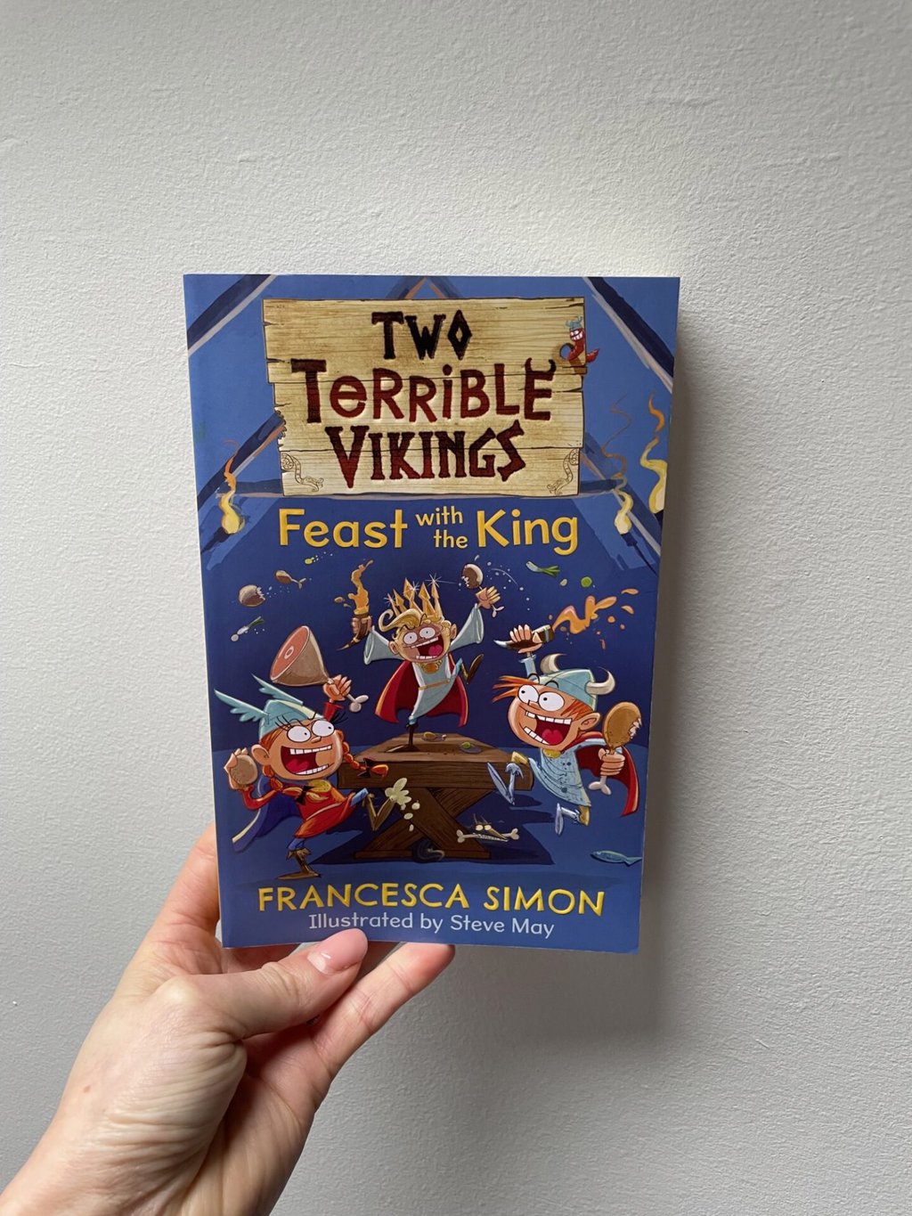 Two Terrible Vikings – Feast with the King