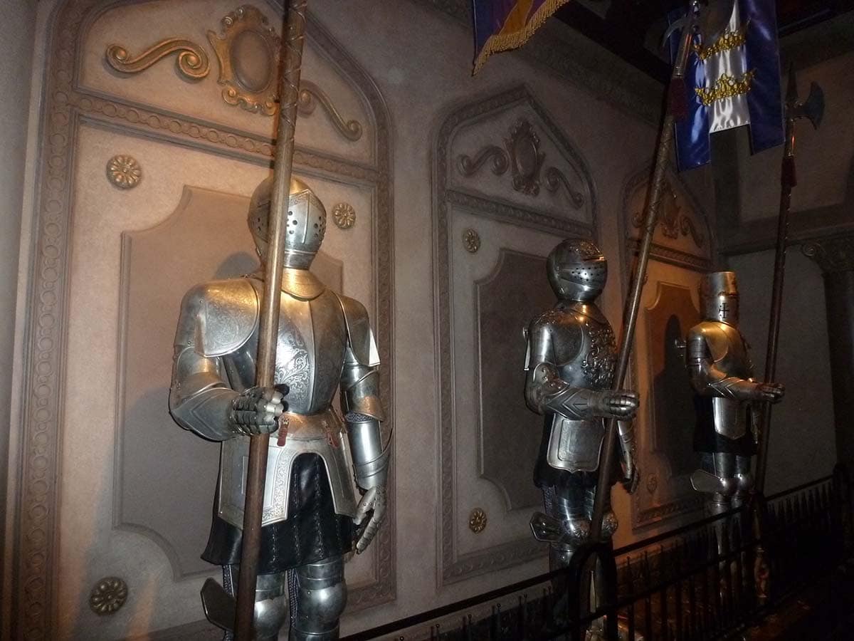 Guide to Walt Disney World Character Dining at Magic Kingdom