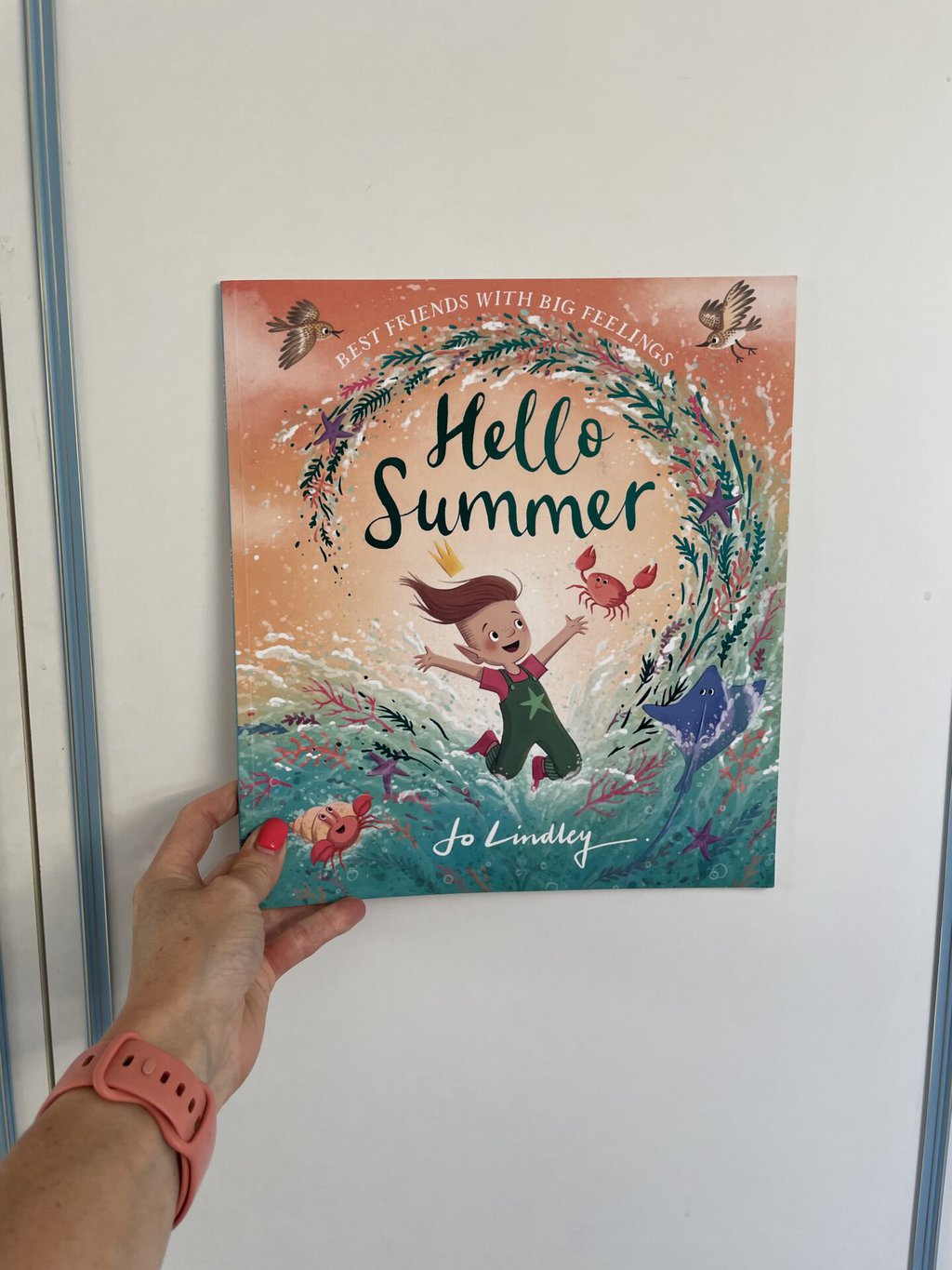 Hello Summer - Jo Lindley