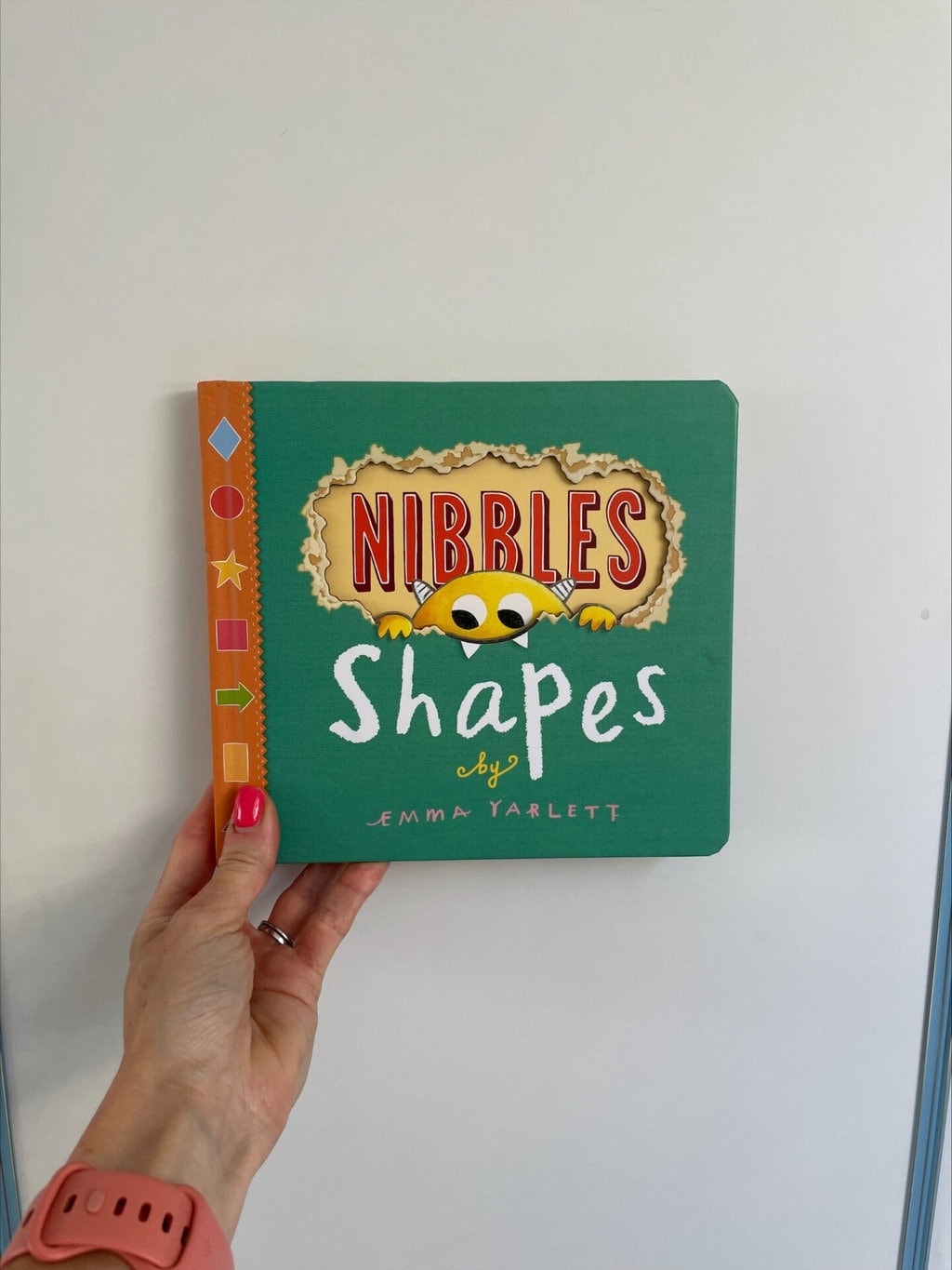Nibbles Shapes - Emma Yartlett