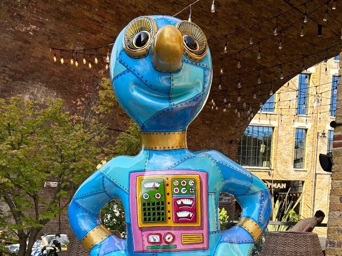 Your Guide to Morph's Epic Art Adventure in London