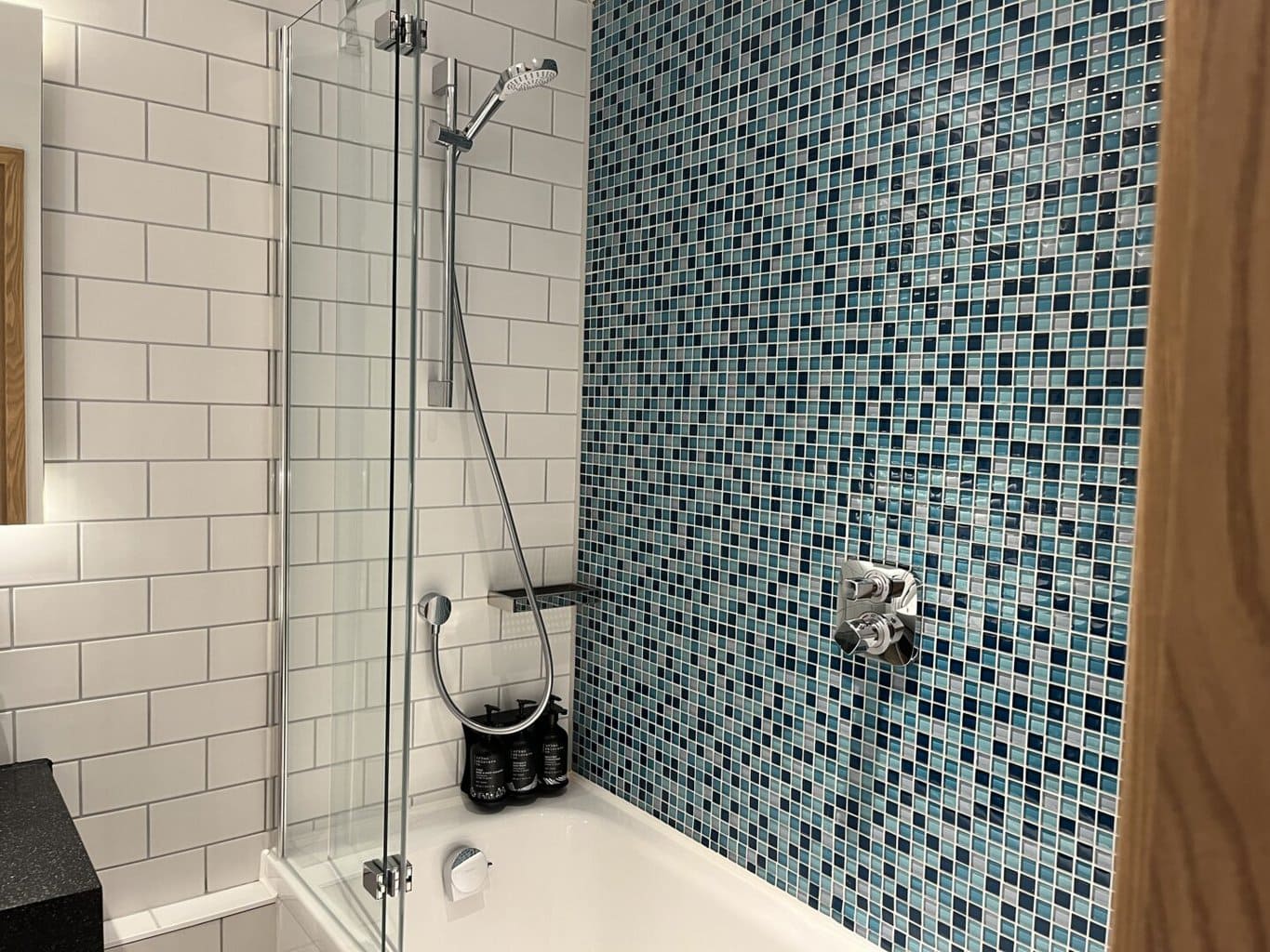 Holiday Inn Manchester Airport Terminal 2 Review
