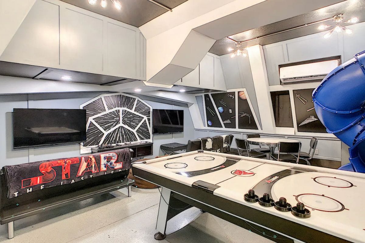 Star Wars Themed Airbnb and Villas Near Orlando - Mini Travellers - Family  Travel & Family Holiday Tips