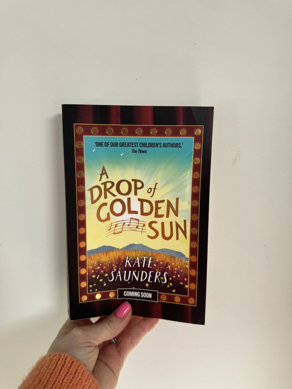 A Drop of Golden Sun - Kate Saunders