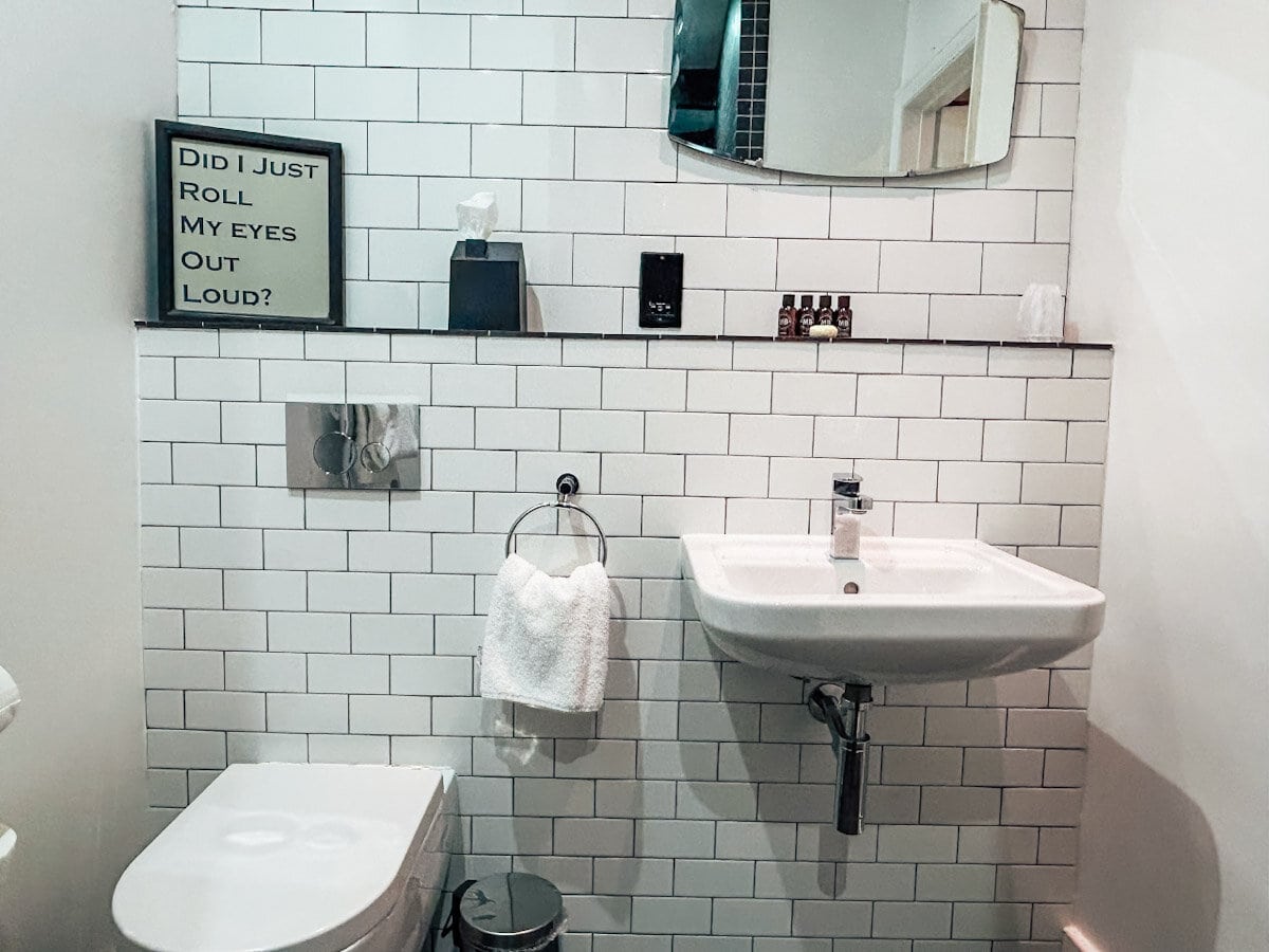 Bathroom Judget Court York