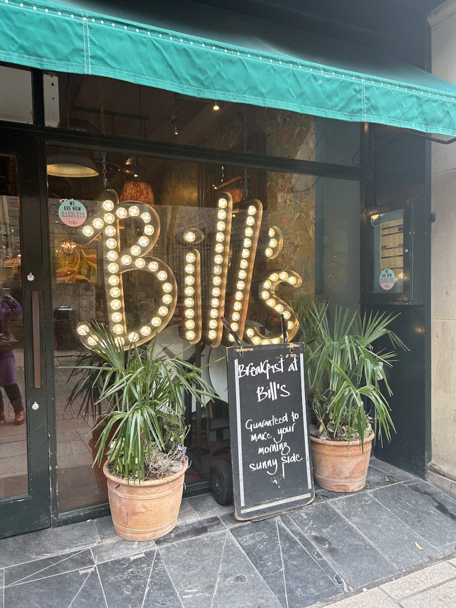 Breakfast at Bills