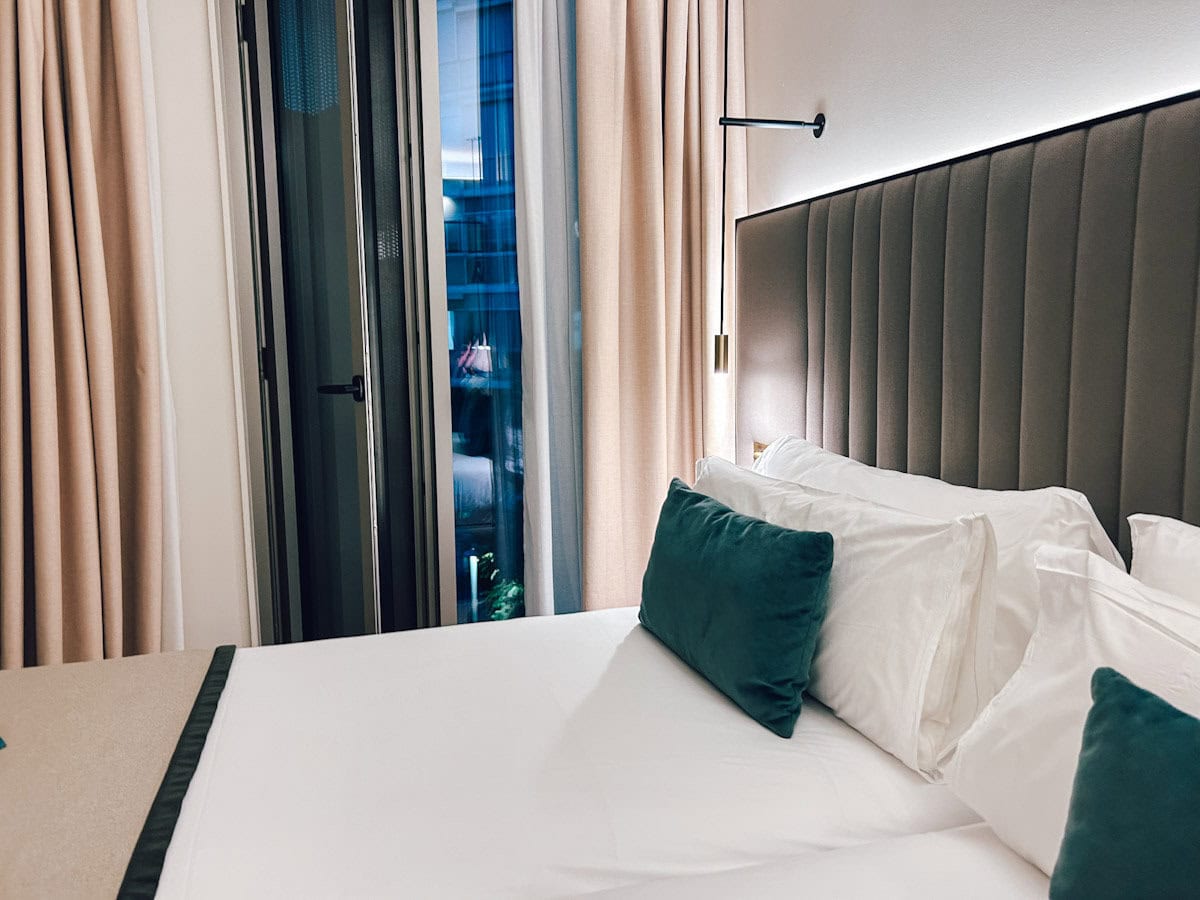 Review, Occidental 1929 Barcelona