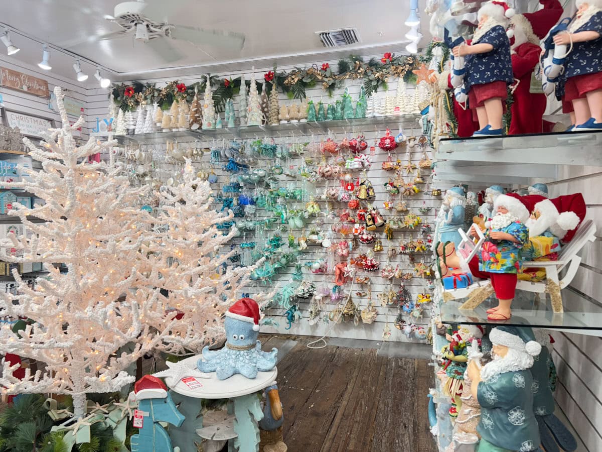 Collect your Christmas Decorations at the Shell Warehouse
