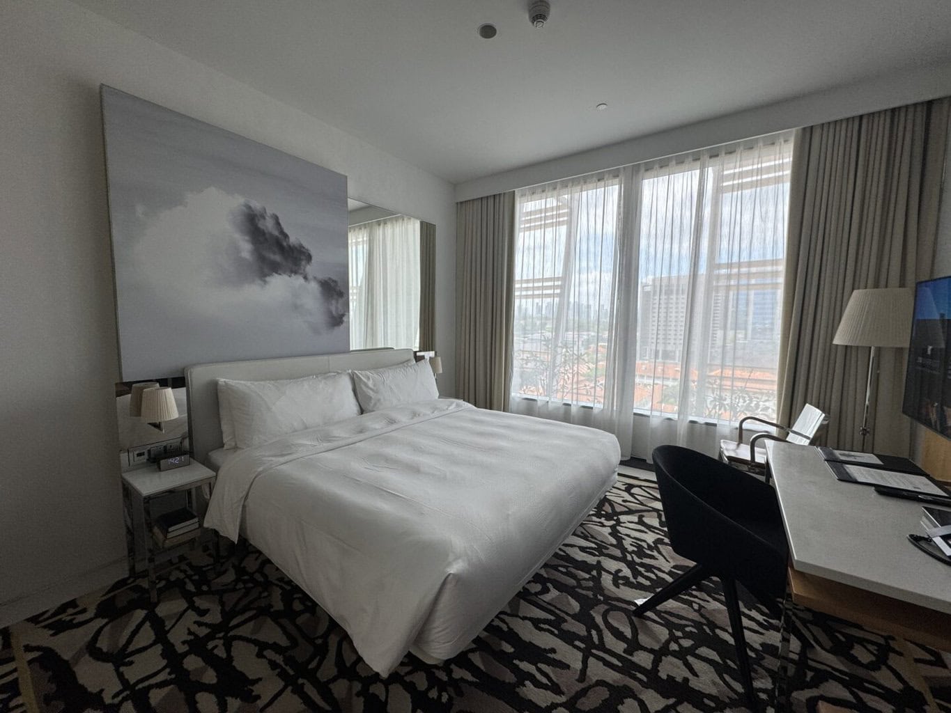Review: JW Marriott South Beach Singapore – New Year’s Eve Fireworks from the Pool