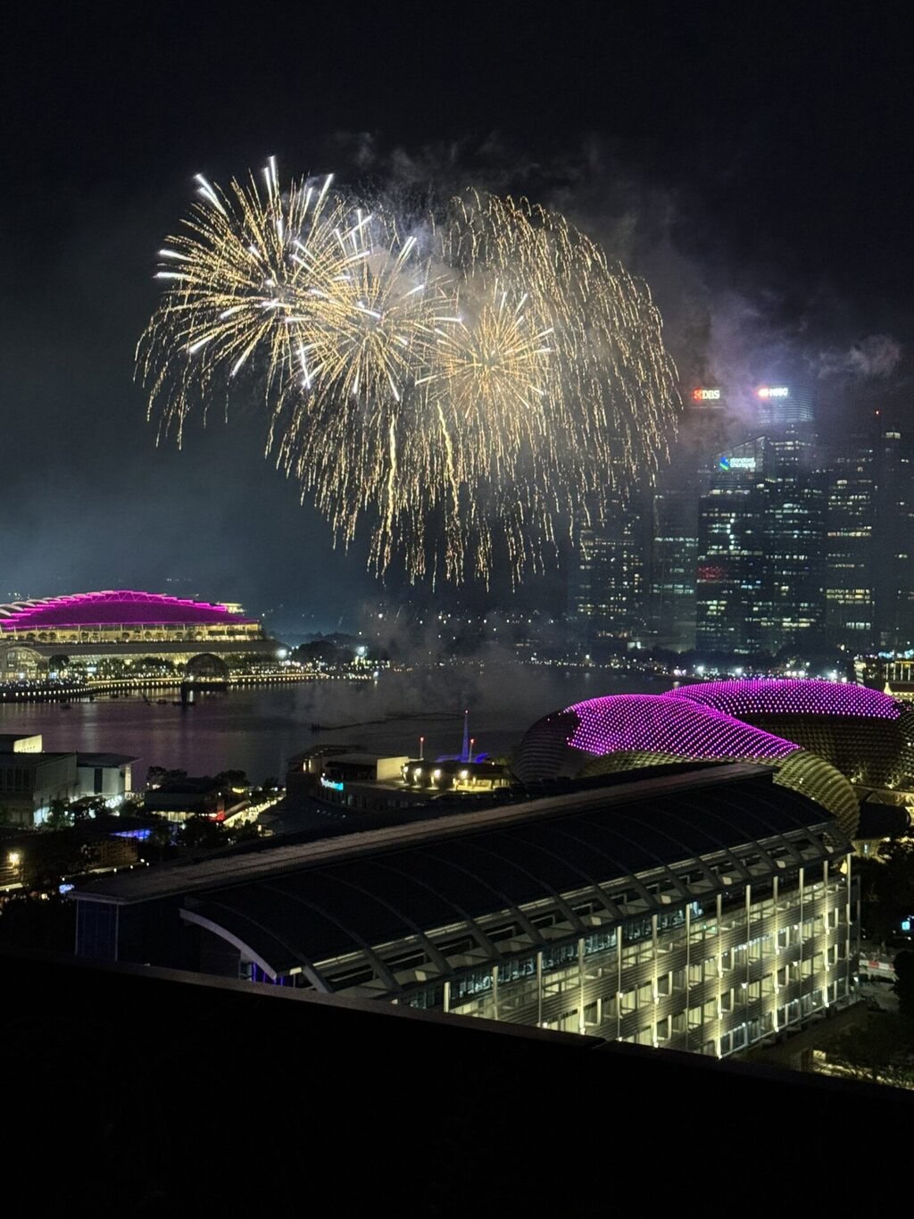 Review: JW Marriott South Beach Singapore – New Year’s Eve Fireworks from the Pool