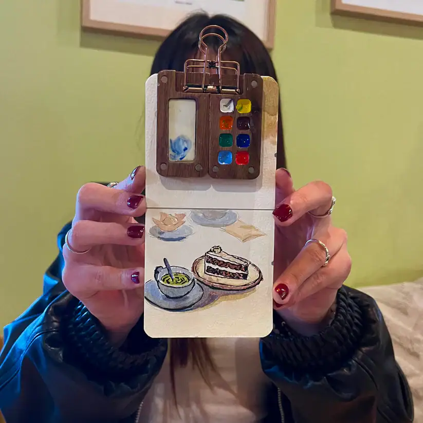 Keeping Kids Creatively Occupied On Long Journeys: Why Portable Watercolor Kits Beat Screen Time
