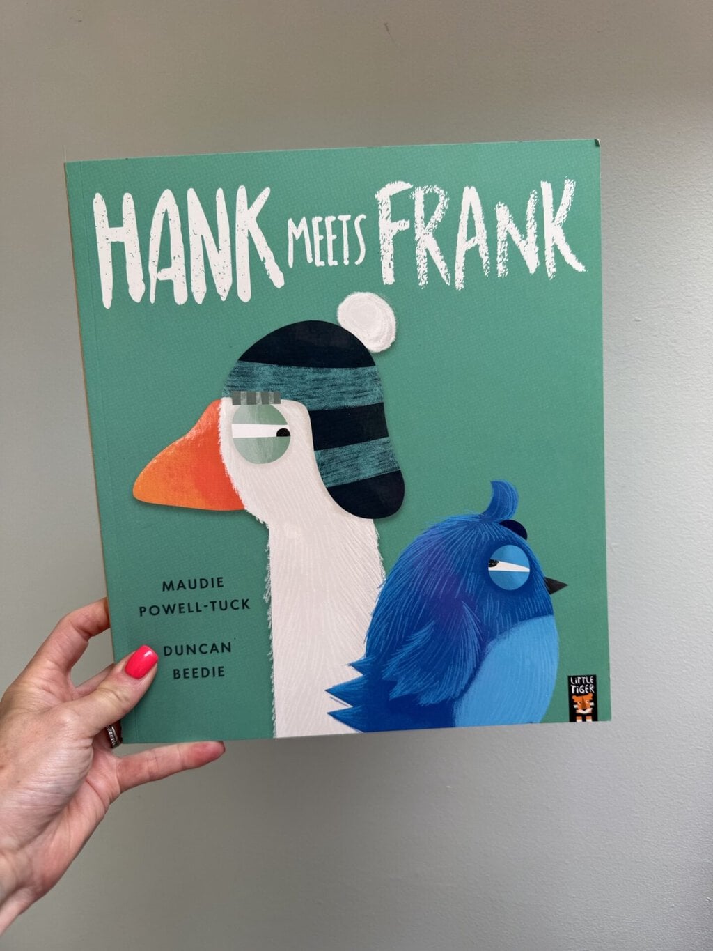Hank meets Frank - Maudie Powell-Tuck (author), Duncan Beedie (illustrator), Little Tiger (publisher)