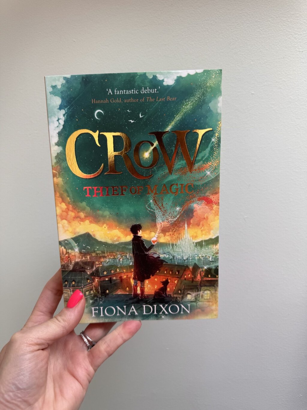 Crow - Thief of Magic - Fiona Dixon